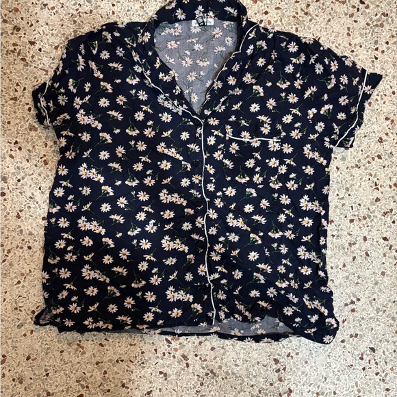 Vera Bradley two piece pajama set large - Picture 7 of 10